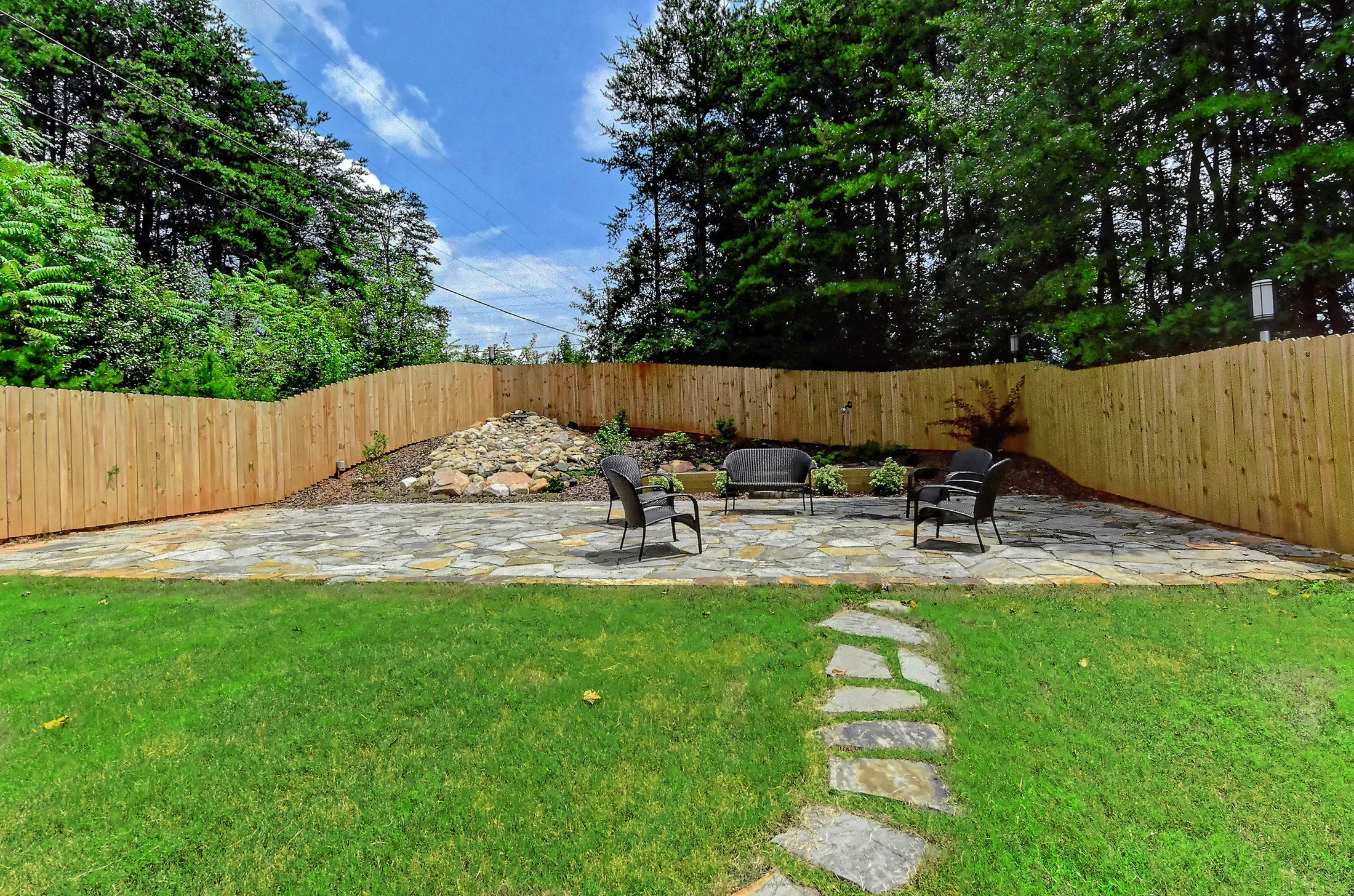 Outdoor terrace at Freedom Detox & Recovery Center